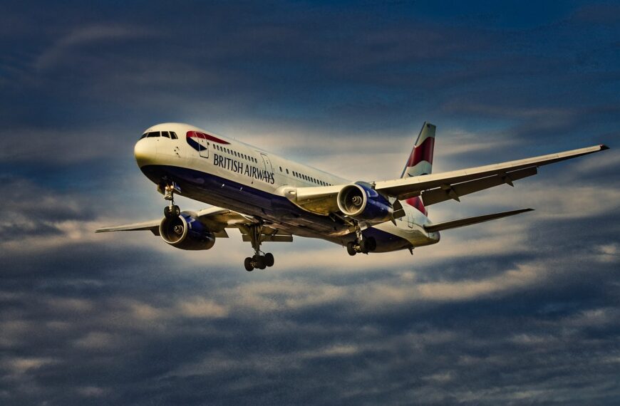 British Airways setzt neue Club Suite in Boeing 787-8 ein.